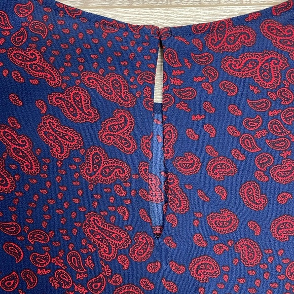 NWOT MICHAEL Michael Kors Short Sleeve Blouse Smocked Hem Navy Paisley Print M - Picture 16 of 16